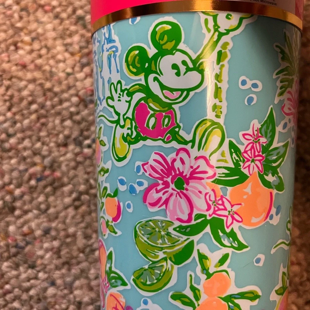 🆕 Lilly Pulitzer Lilly Loves Disney Tumbler Limited Edition